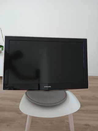 Samsung 32 LCD HDTV LE32D450