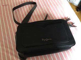 Bandolera Pepe Jeans de piel negra