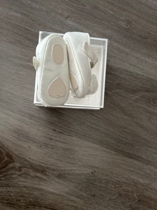 Zapatos Mayoral niña blancos