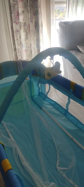Cuna de viaje / Parque infantil