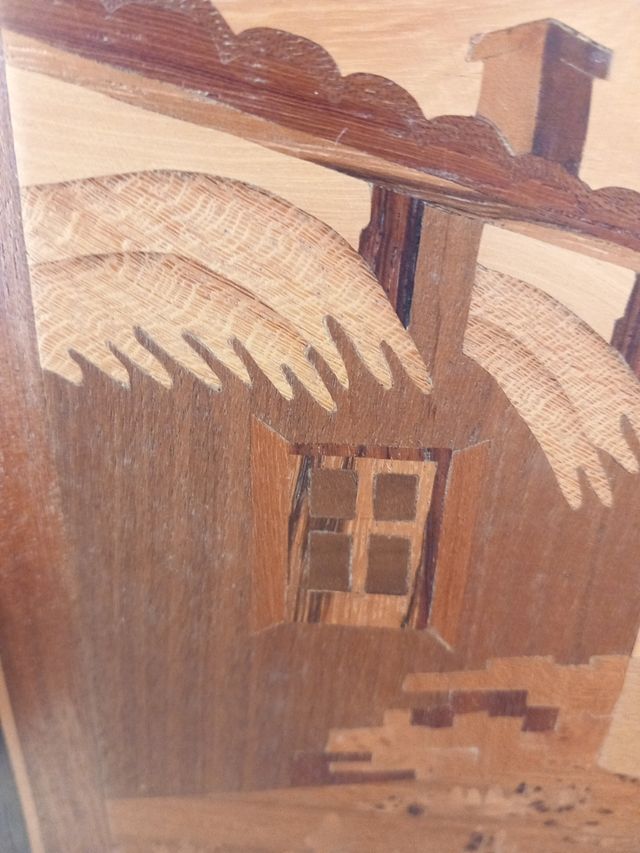 Quadro intagliato a mano in legno