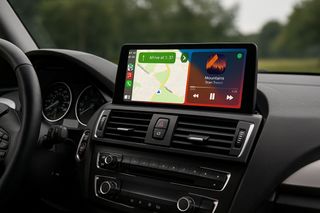 Pantalla BMW QLED 10.25” con CarPlay