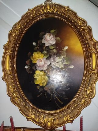 Cuadro Ovalado Dorado con Flores