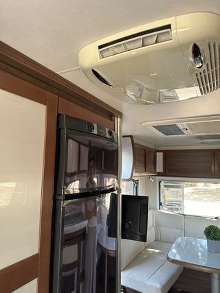 Caravana Burstner Trecento 525 TL  Alta Gama