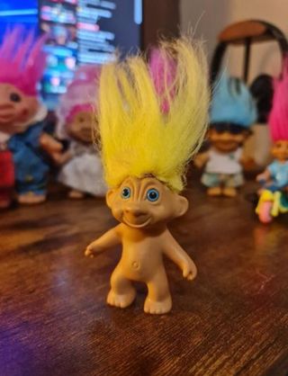 Trolls Varios
