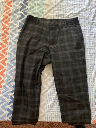 Pantalones Zara a cuadros grises