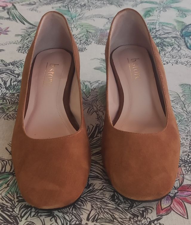 Zapatos de tacón bStore color taupe