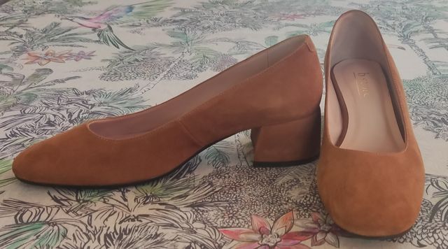 Zapatos de tacón bStore color taupe