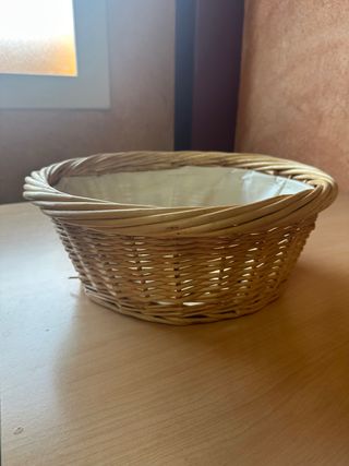 Cesta de mimbre redonda