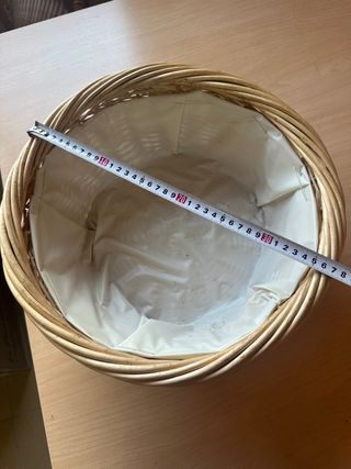Cesta de mimbre redonda