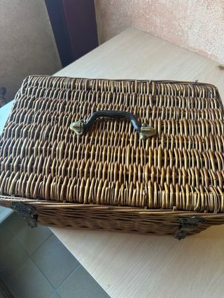 Cesta de mimbre grande con cierres para picnic