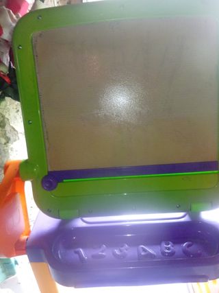 Mesa de juguete infantil