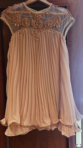 Vestido Beige  con Pedrería