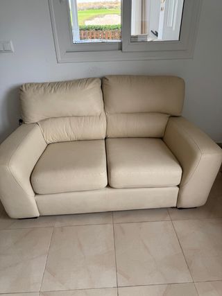 Sofá 2 plazas polipiel beige
