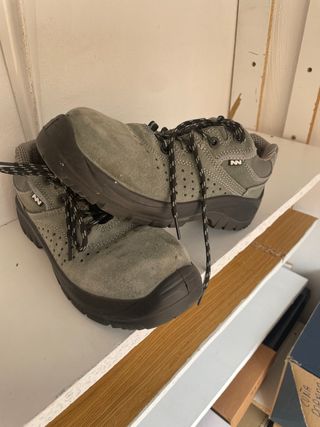 Zapatos de seguridad grises