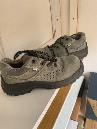 Zapatos de seguridad grises