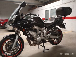 Yamaha FZ6 S Fazer 2005.