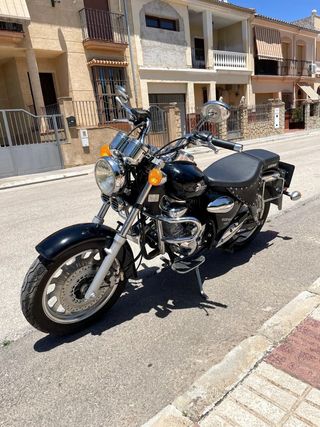 Moto KEEWAY 125cc Negra