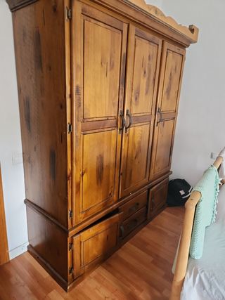 Armario madera  3 Puertas Madera Maciza