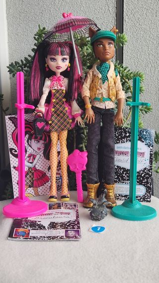 Monster High Draculaura e Clawd Wolf