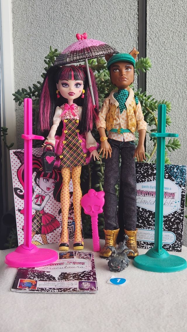 Monster High Draculaura e Clawd Wolf