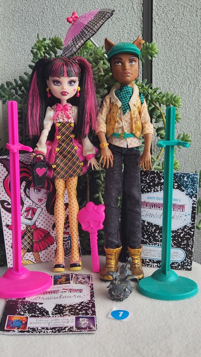Monster High Draculaura e Clawd Wolf