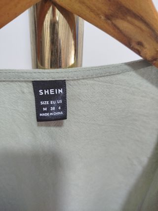 Blusa verde SHEIN con cordones