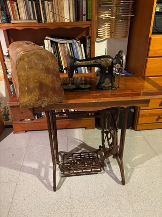 Máquina de coser antigua Singer1