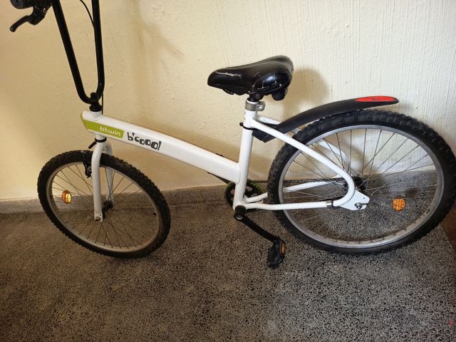 Bicicleta Btwin B'Cool Blanca