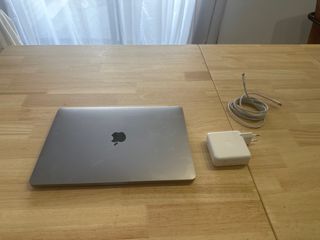 MacBook Pro M1 256GB Plata 13”