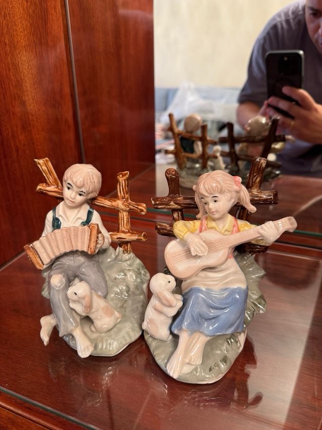 Figuras de porcelana musicos