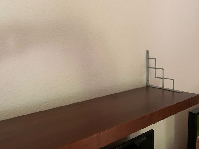 Estantería Madera Masisa en perfecto estado 