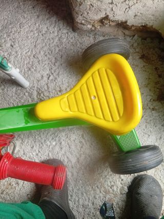 Triciclo infantil 