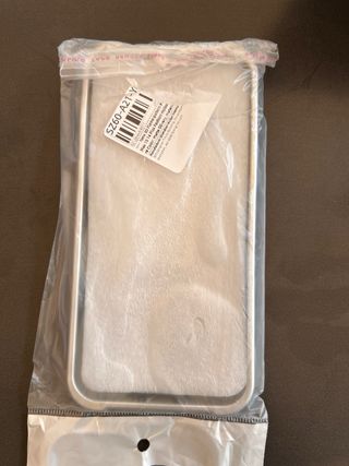 Funda iPhone 12 Pro llamas plateadas
