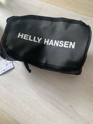 Helly Hansen. Neceser. Negro. 