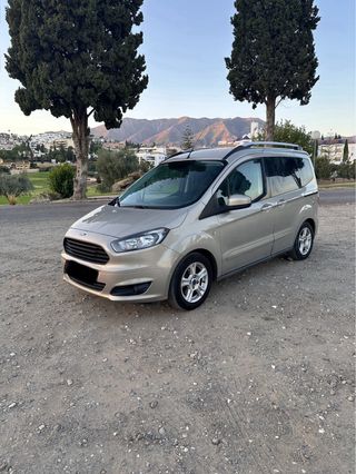 Ford Tourneo Courier 2017