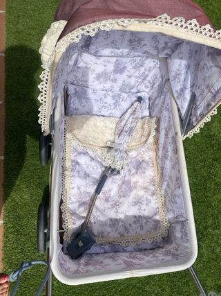 Carrito de muñecas clásico Cuevas