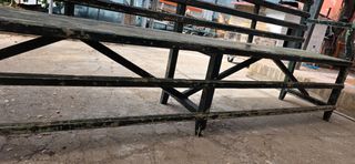 Banco de madera antiguo