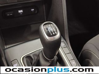 Kia Sportage 1.6 CRDi MHEV Concept 4x2 100 kW (136 CV)