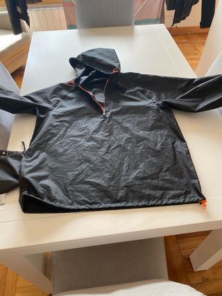 Chubasquero Quechua Negro Talla L