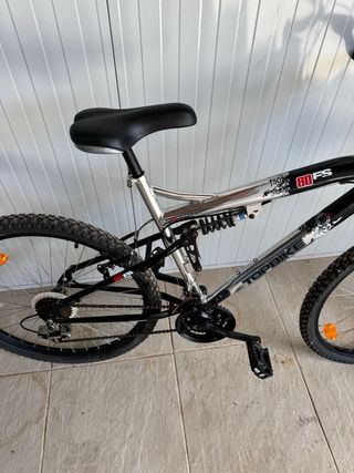 Bicicleta de Montaña Negra