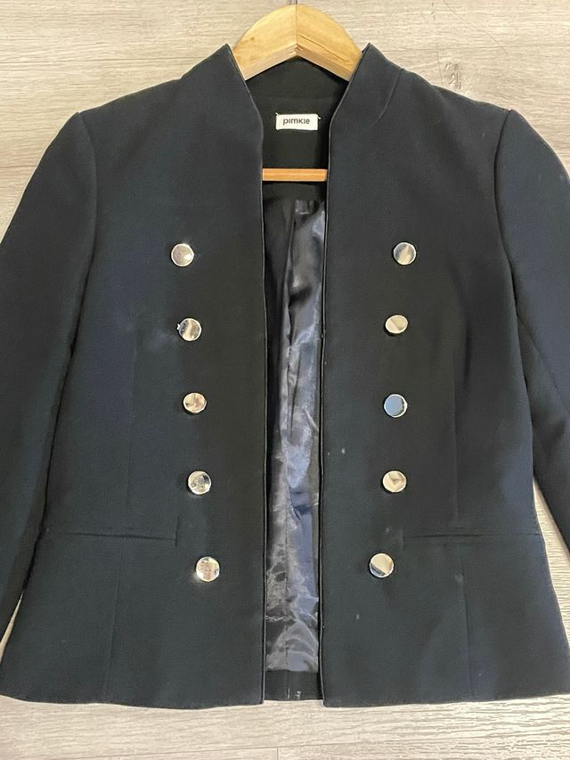 Blazer Pimkie negro talla 34