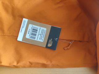 Cortavientos The North Face Talla M sin estrenar