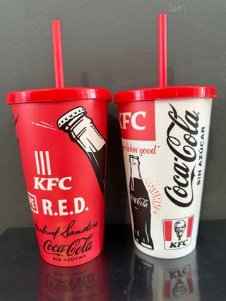 Set 2 Vasos Coca Cola y KFC Perú