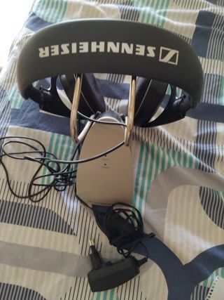 Auriculares Inalámbricos Sennheiser + Base