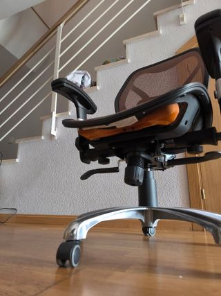 Sillón de oficina ergonómico