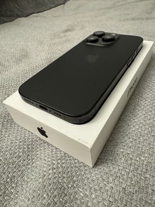 iPhone 16 Pro 128GB Negro
