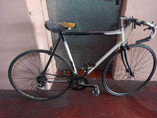 Bicicleta de carretera, para reparar
