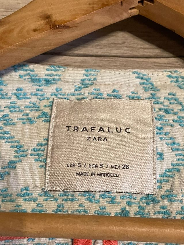Blazer Trafaluc Zara Azul y Blanco