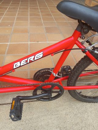 Bicicleta tándem roja